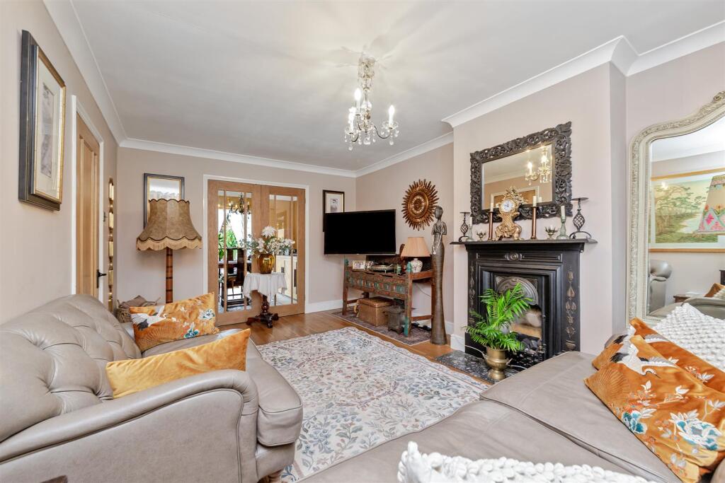 House in St Albans - View 3