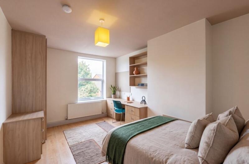 Apartment in Leeds - View 3