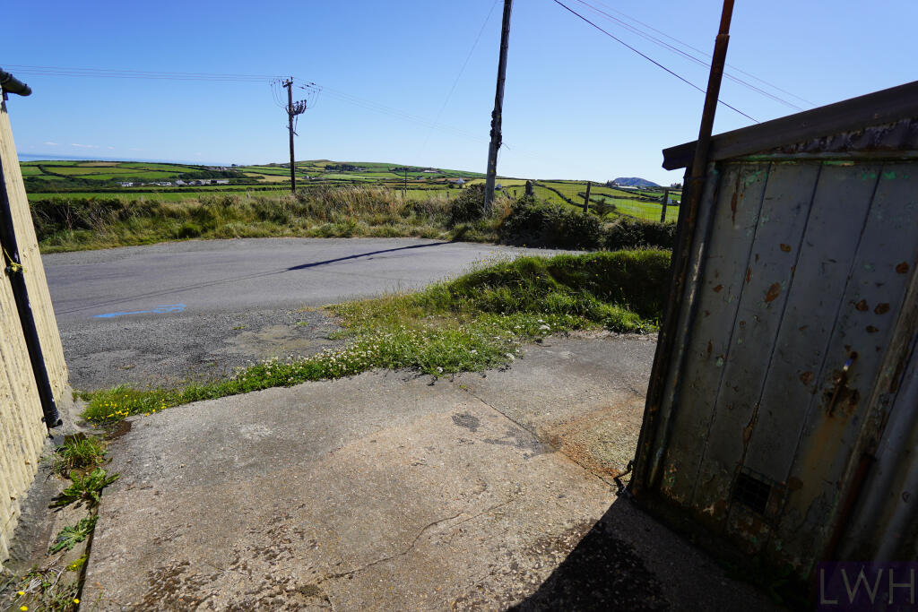 Garage at Delfryn, Uwchmynydd - View 4