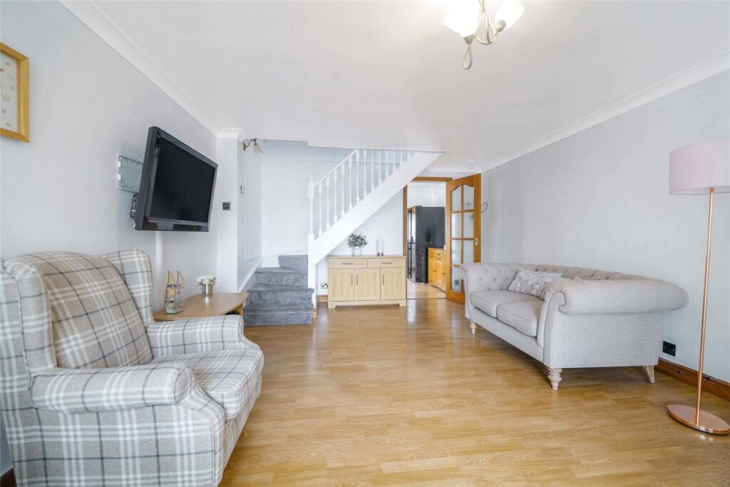 House in Glasgow - More