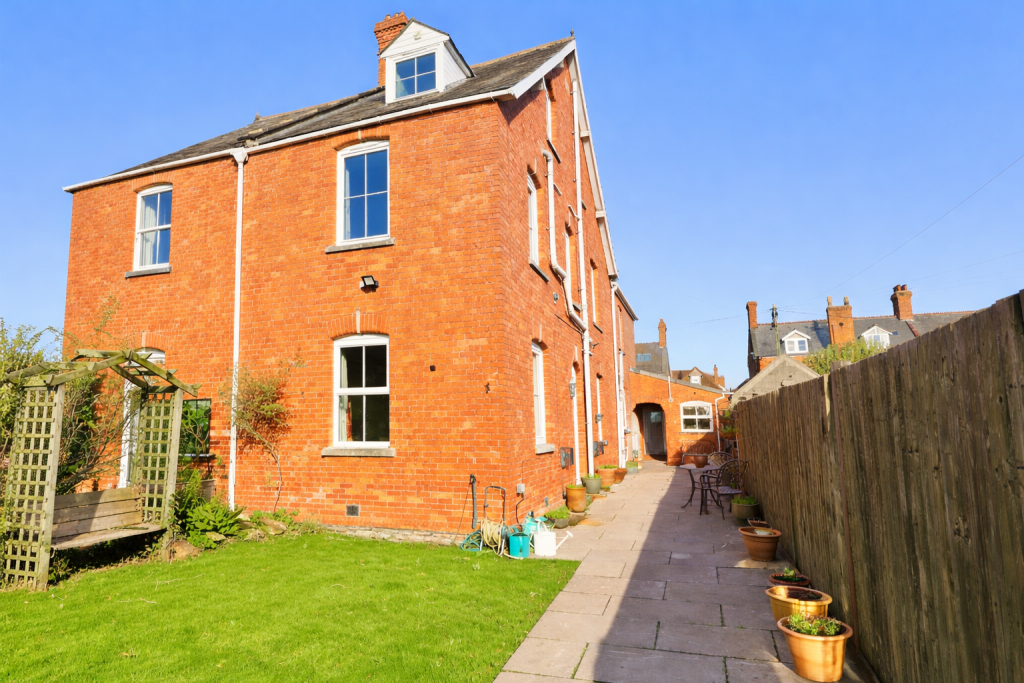 Main image of property: Central Wells