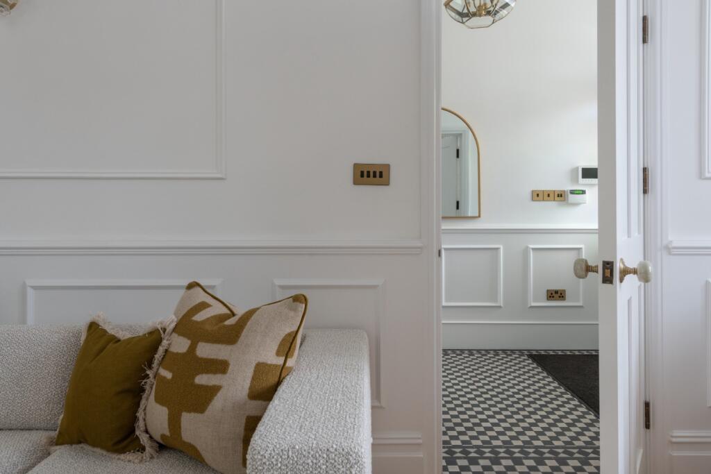 House in London, Leytonstone - View 2