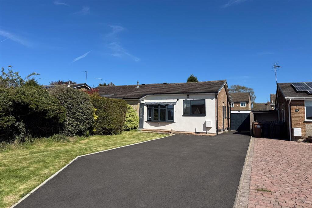 Main image of property: Walnut Close, Markfield, Leicestershire