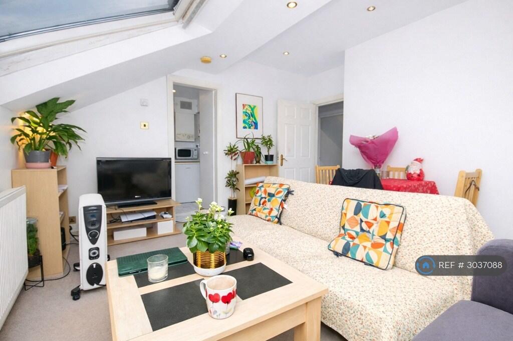 Main image of property: Grovelands Road, London, N15