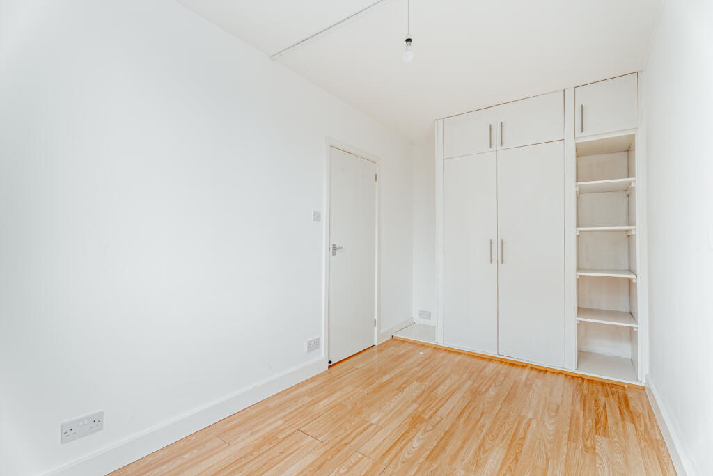 Apartment in Luton, Lewsey Farm - View 5