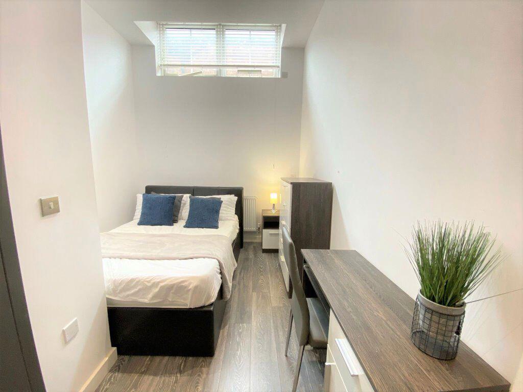 Main image of property: Room 5, Flat 2, Priestgate, Peterborough, PE1 1JL