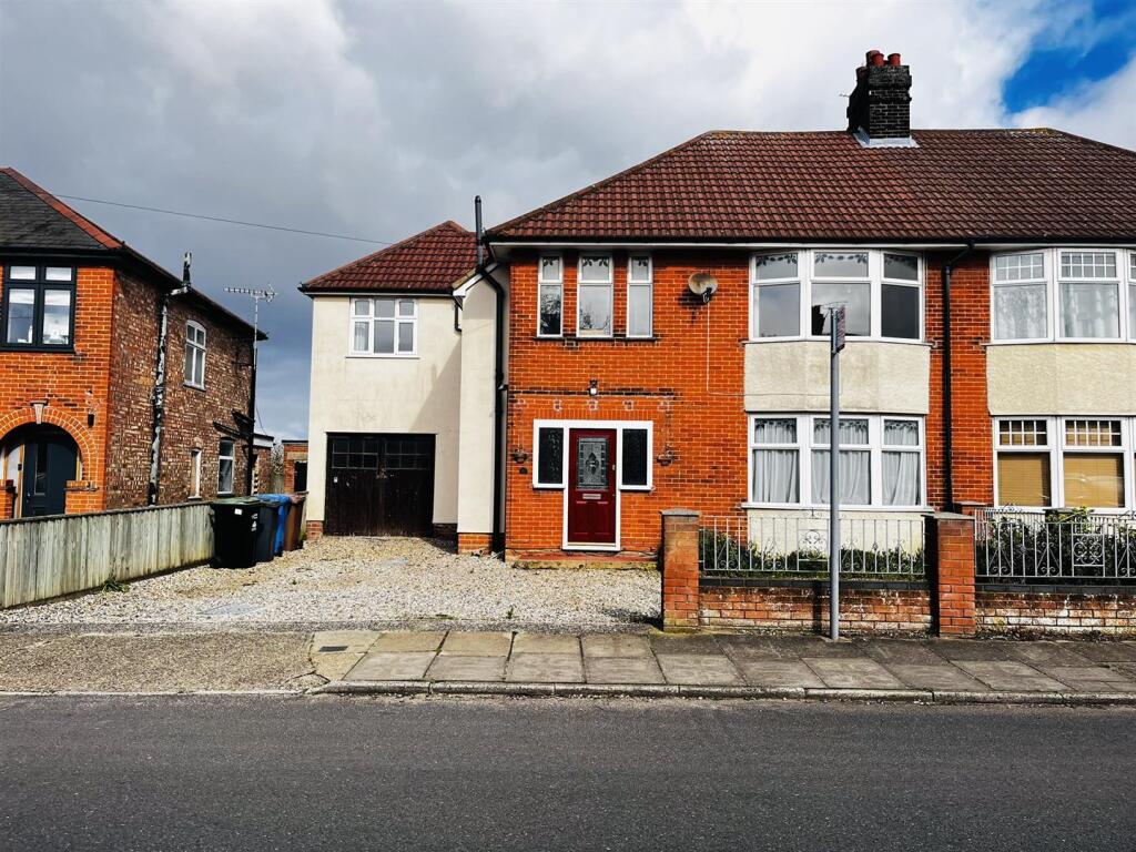 Main image of property: Ipswich