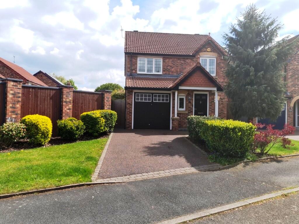 3-bed detached on Ash Tree Avenue, Droylsden, £400,000