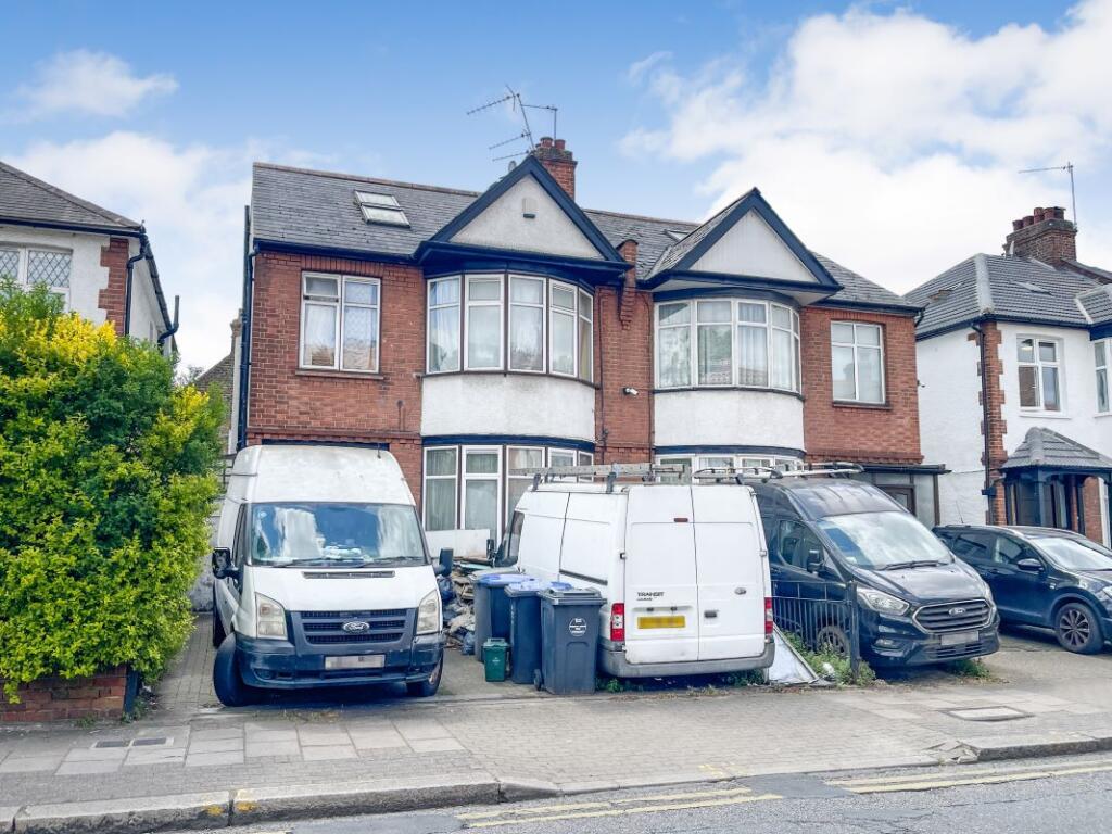 Main image of property: 51 Park Parade, Harlesden, London, NW10 4JB