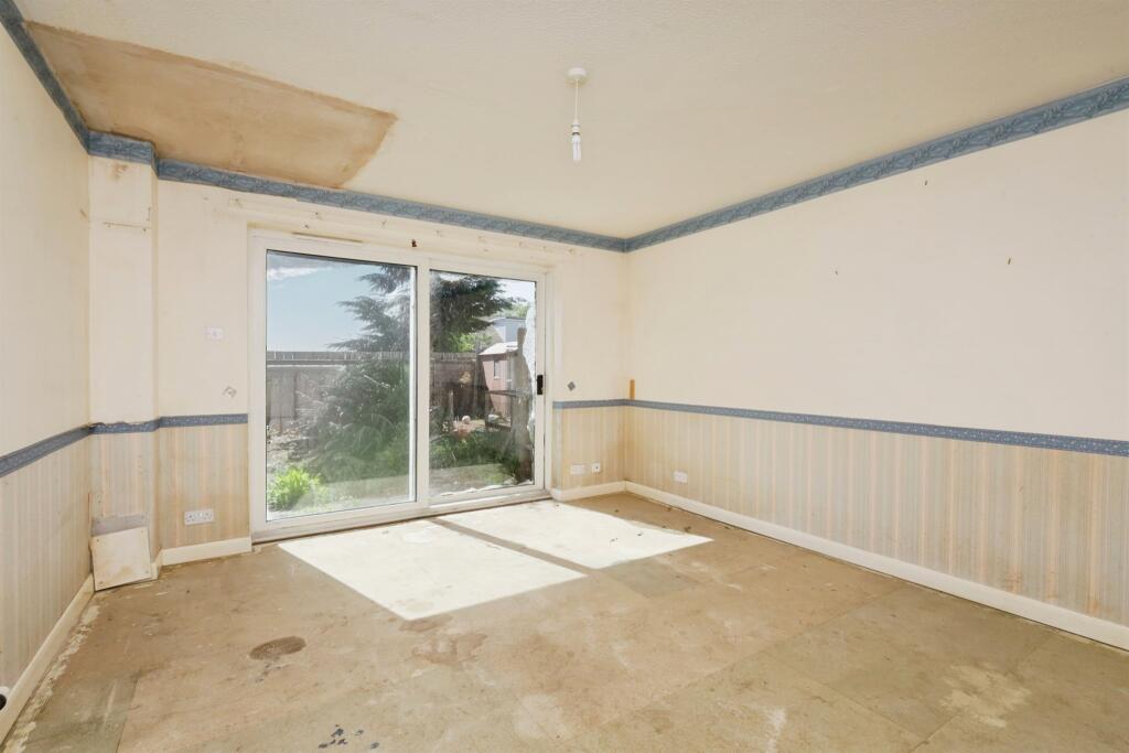 House in Eastbourne, East Sussex - View 2