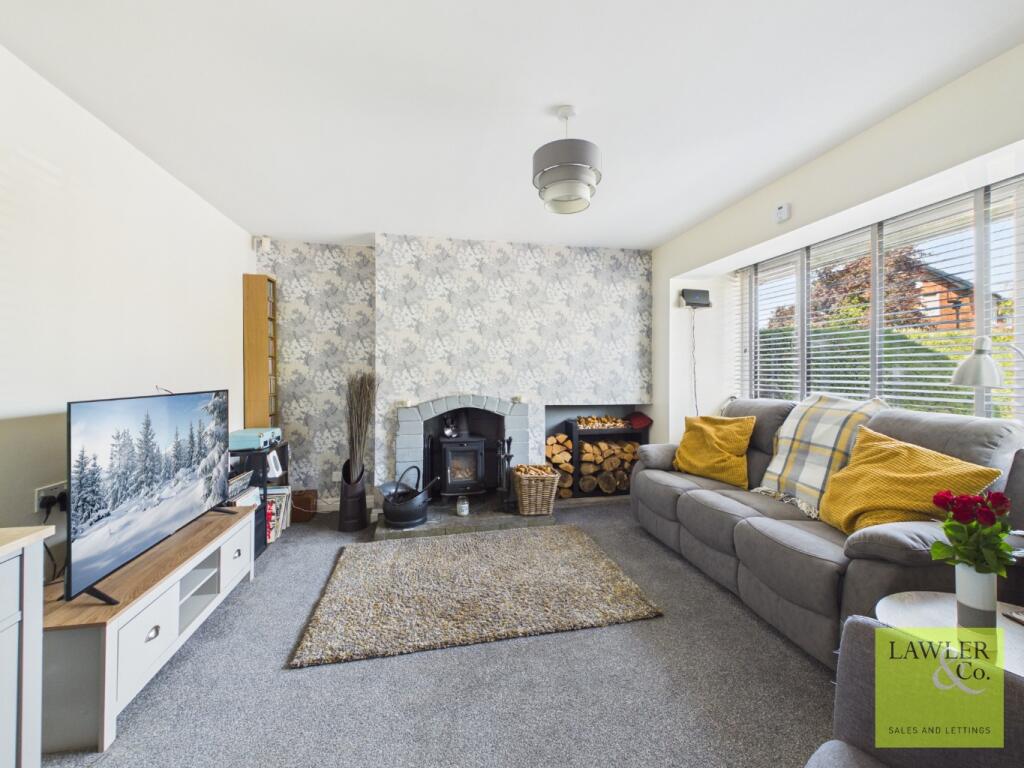 Hollingworth Drive, Marple, Stockport, Cheshire, SK6 7JE photo 3