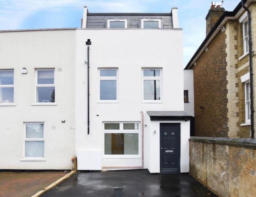 Main image of property: Crescent Road, Brentwood