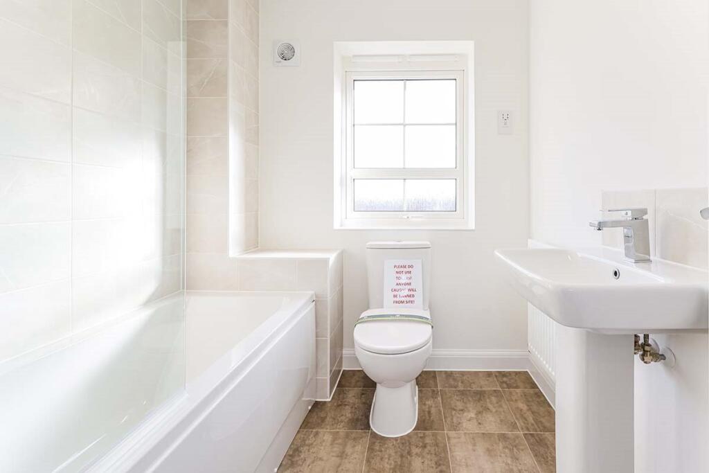 House in Portsmouth - View 4