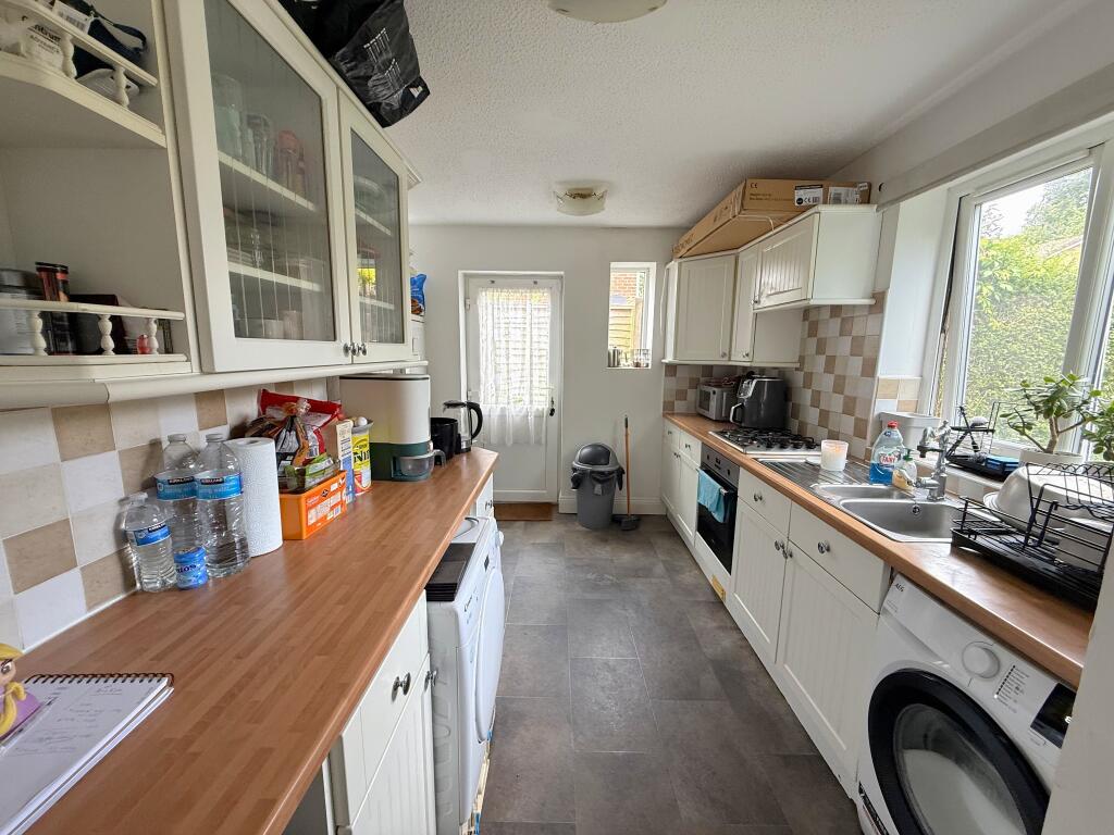 Aldermoor Avenue, Southampton photo 4