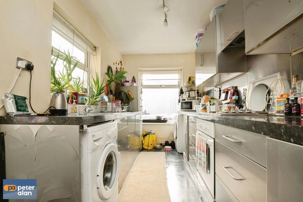 Bromsgrove Street, Cardiff photo 2