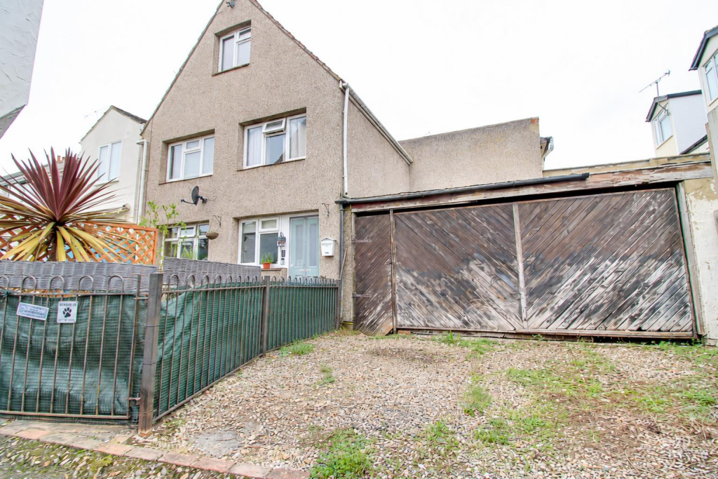 Main image of property: 3, Fairville Mews, Fairfax Drive, Westcliff-on-sea