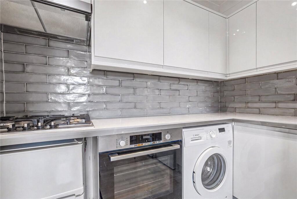 Apartment in London - View 4