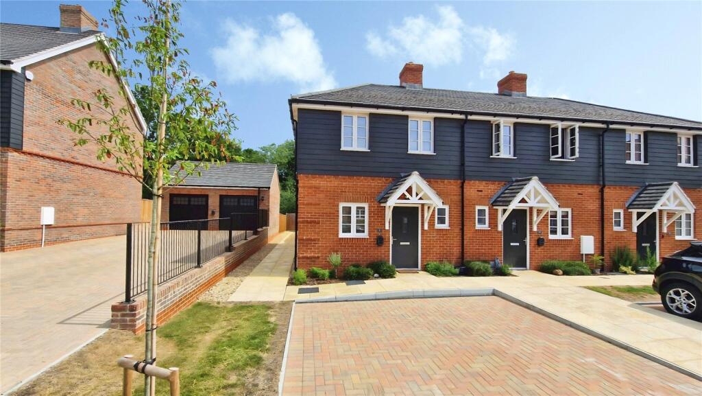 Main image of property: Assheton Croft, Binfield, Bracknell, Berkshire, RG42
