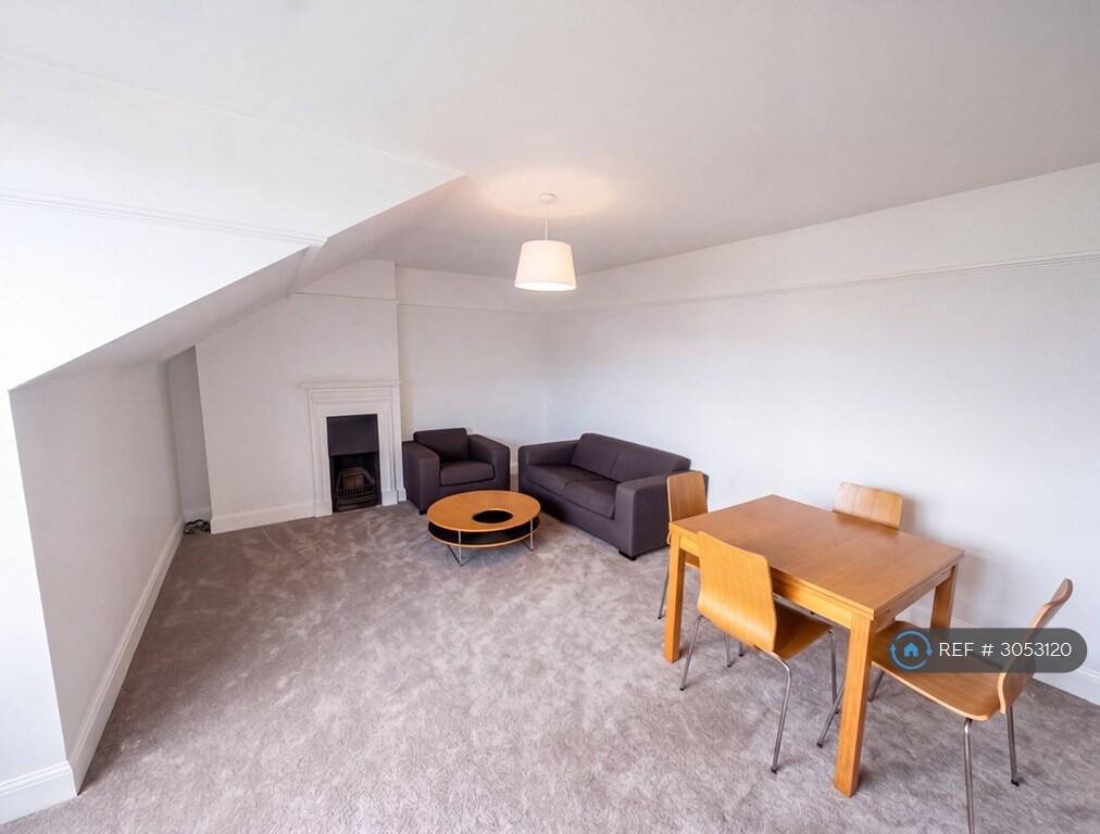 Main image of property: Queens Mansion, South Croydon, CR2