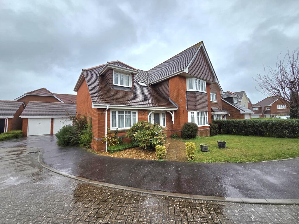 Main image of property: Estancia Close, LEE-ON-THE-SOLENT