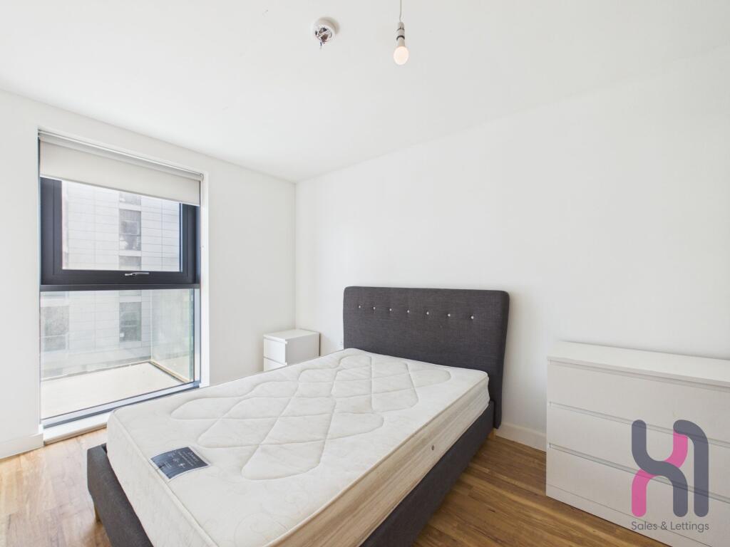Apartment in Manchester - View 5