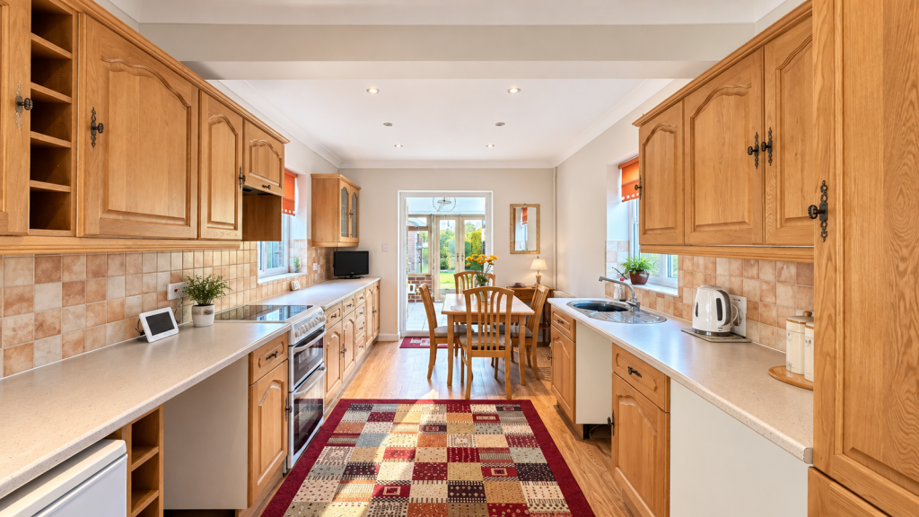 House in Lincoln - View 2