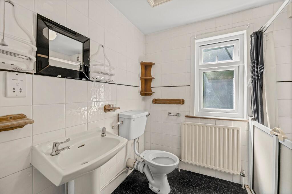 House in London - View 5