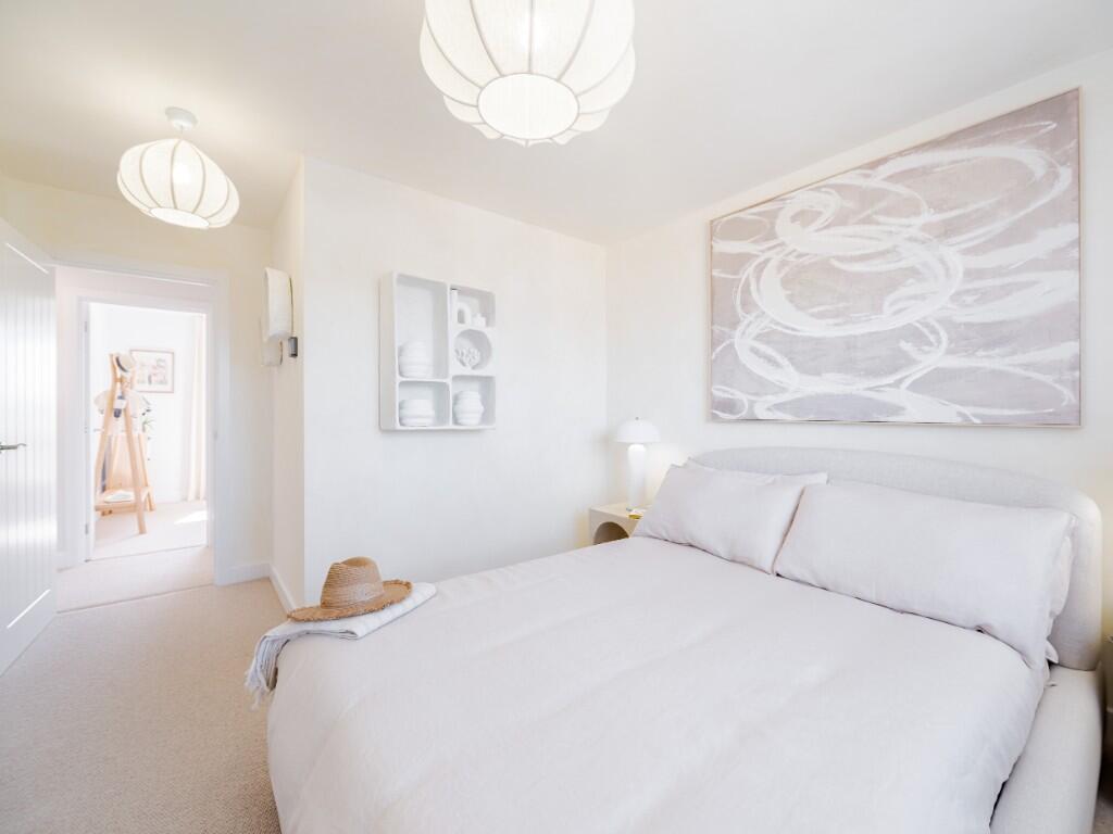 House in Fareham, Hampshire - More