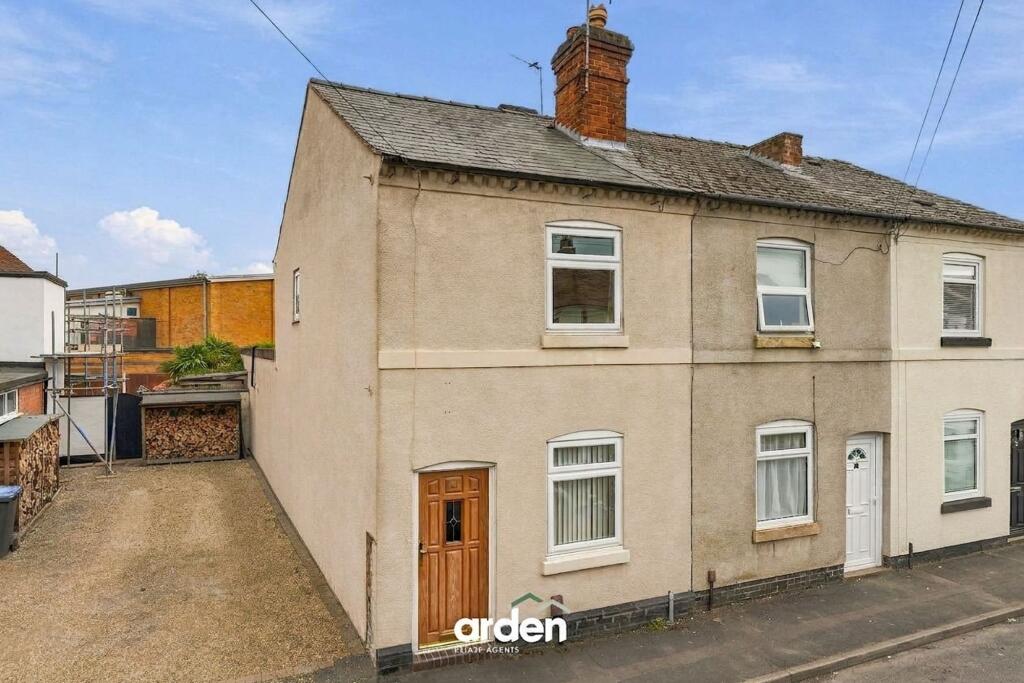 Crooks Lane, Studley, B80