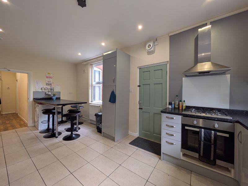 House in Nottingham - View 5