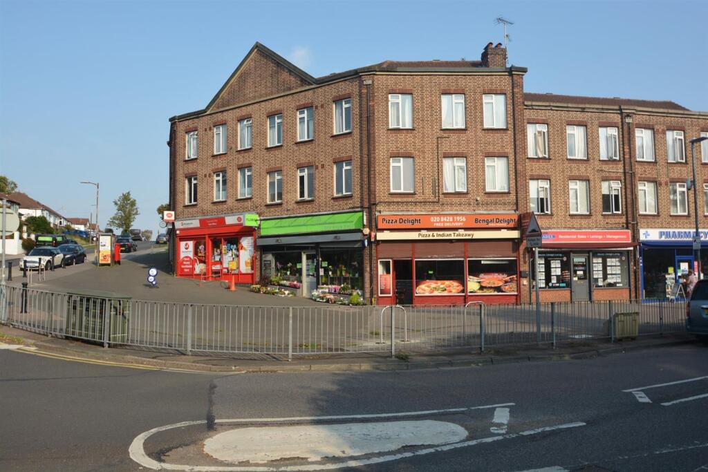 The Parade, Delta Gain, Watford