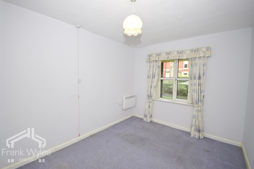 Flat 11, Oxford Court, Oxford Road, Ansdell, Lytham St. Annes, Lancashire photo 4