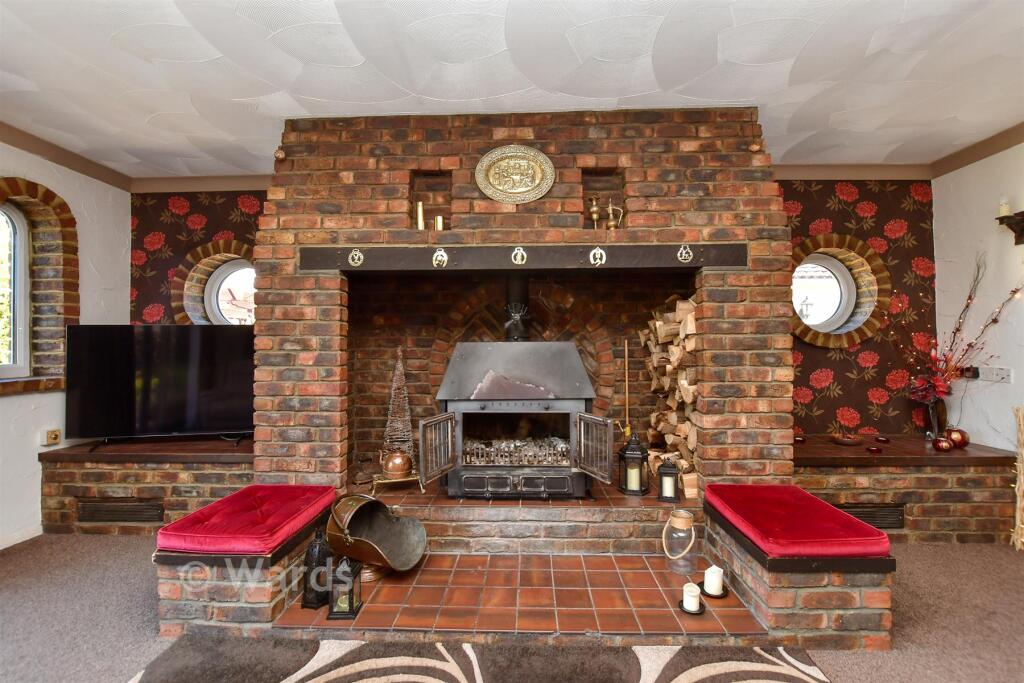 House in Rochester - More