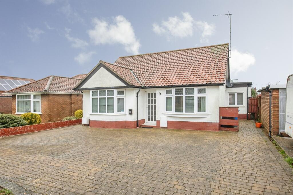 Main image of property: Chelsworth Avenue, Ipswich
