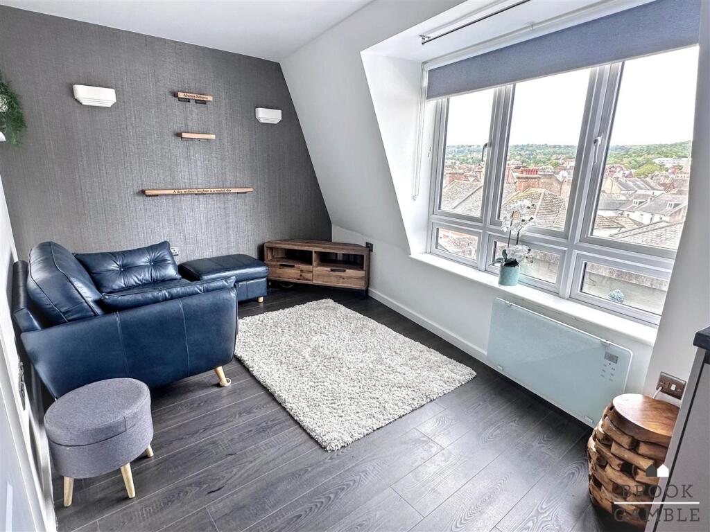 Gildredge Road, Eastbourne - More