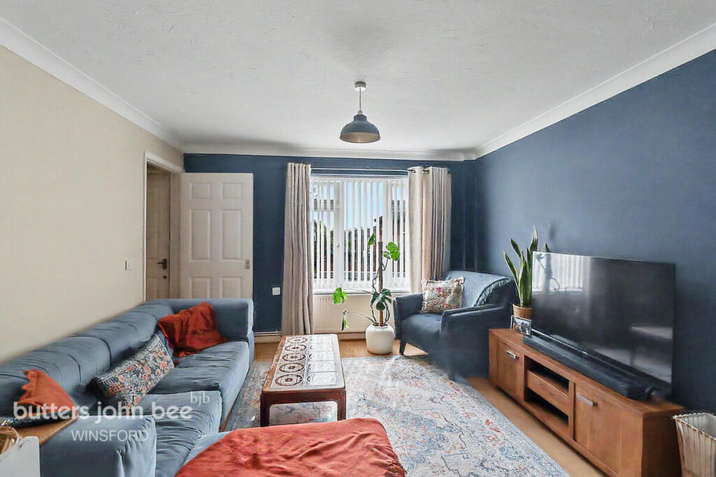 House in Winsford, Over - View 5