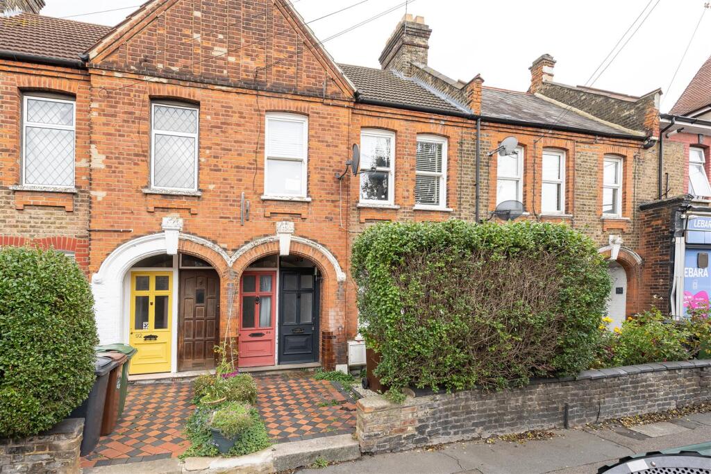 2-bed flat on Hibbert Road, Walthamstow, £465,000
