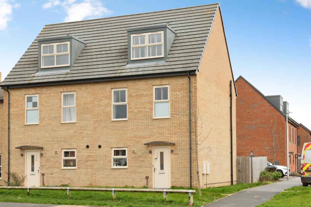 Main image of property: Kesteven Way, Hull, HU7