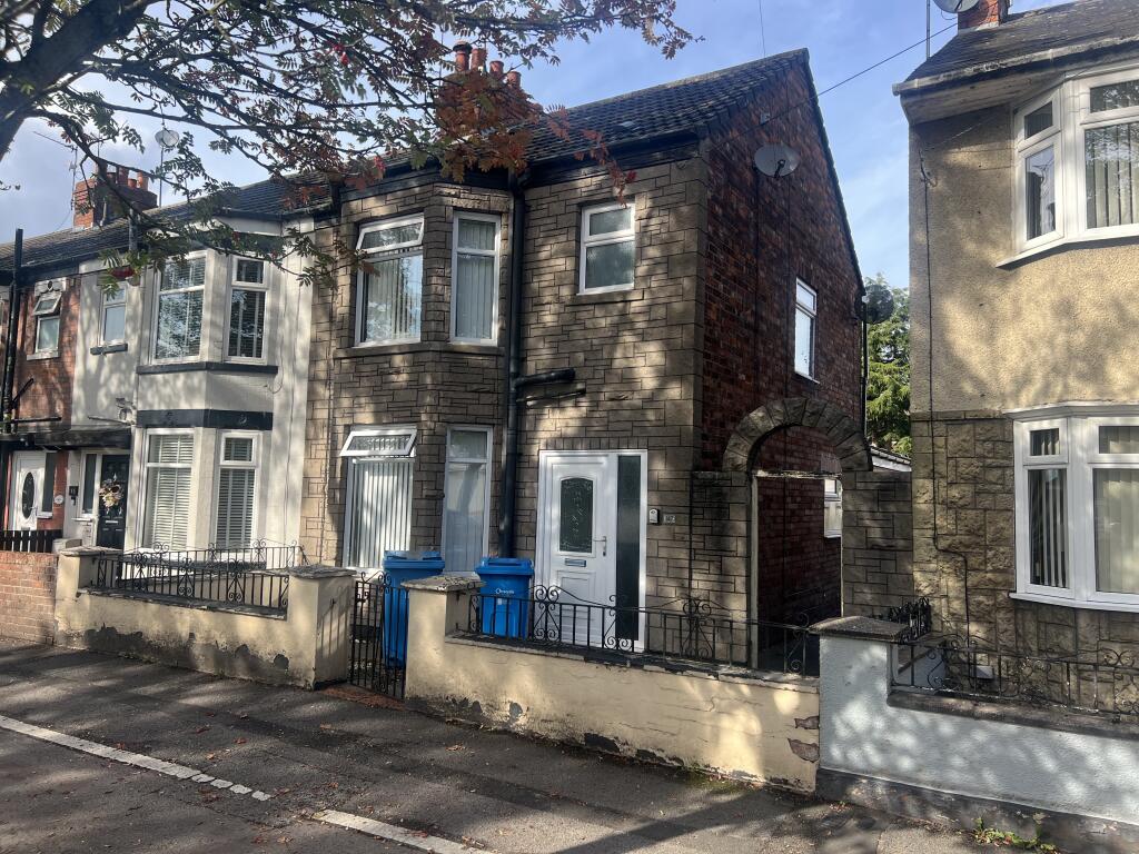 Main image of property: Southcoates Lane, Hull, HU9 3AU