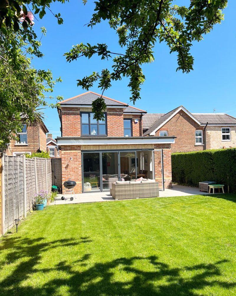 Main image of property: Beautifully Maintained House Share - Available Now | Wallisdown | £750.00pcm (All Bills Included)