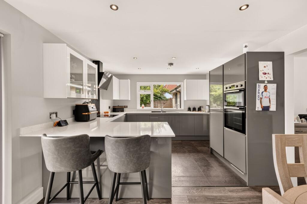 Wrington Road, Congresbury, BS49 photo 3