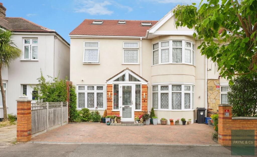 Main image of property: Highcliffe Gardens, Ilford, IG4