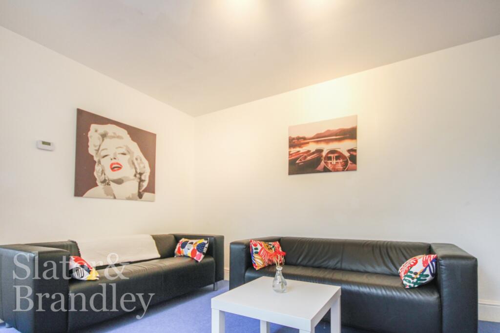 House in Nottingham - View 5