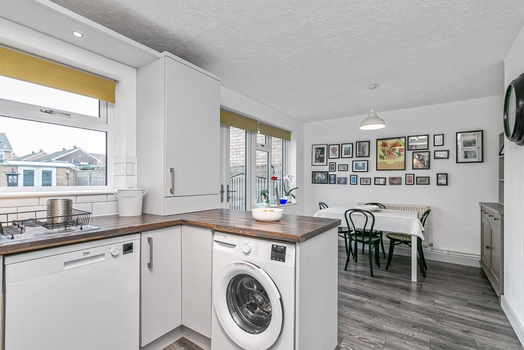 Hawk Drive, Bedford, MK41 photo 4