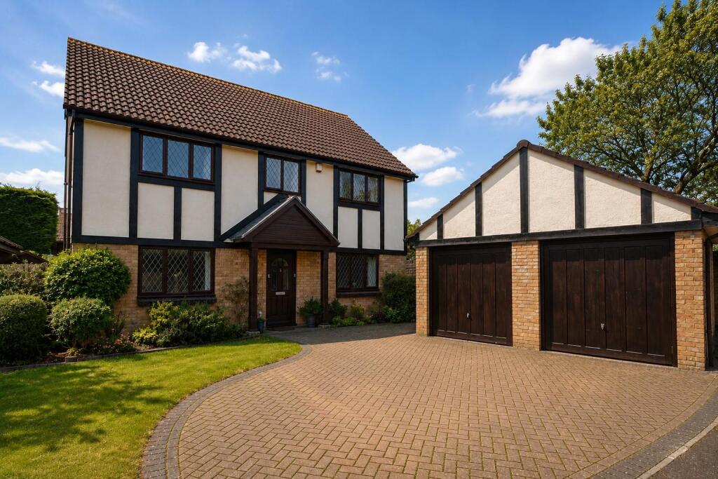 Main image of property: Caversham Drive, Nailsea