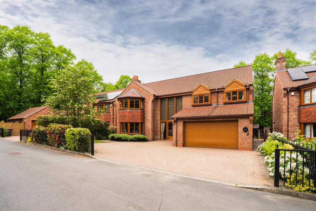 Main image of property: Kings Gate, Rotherham