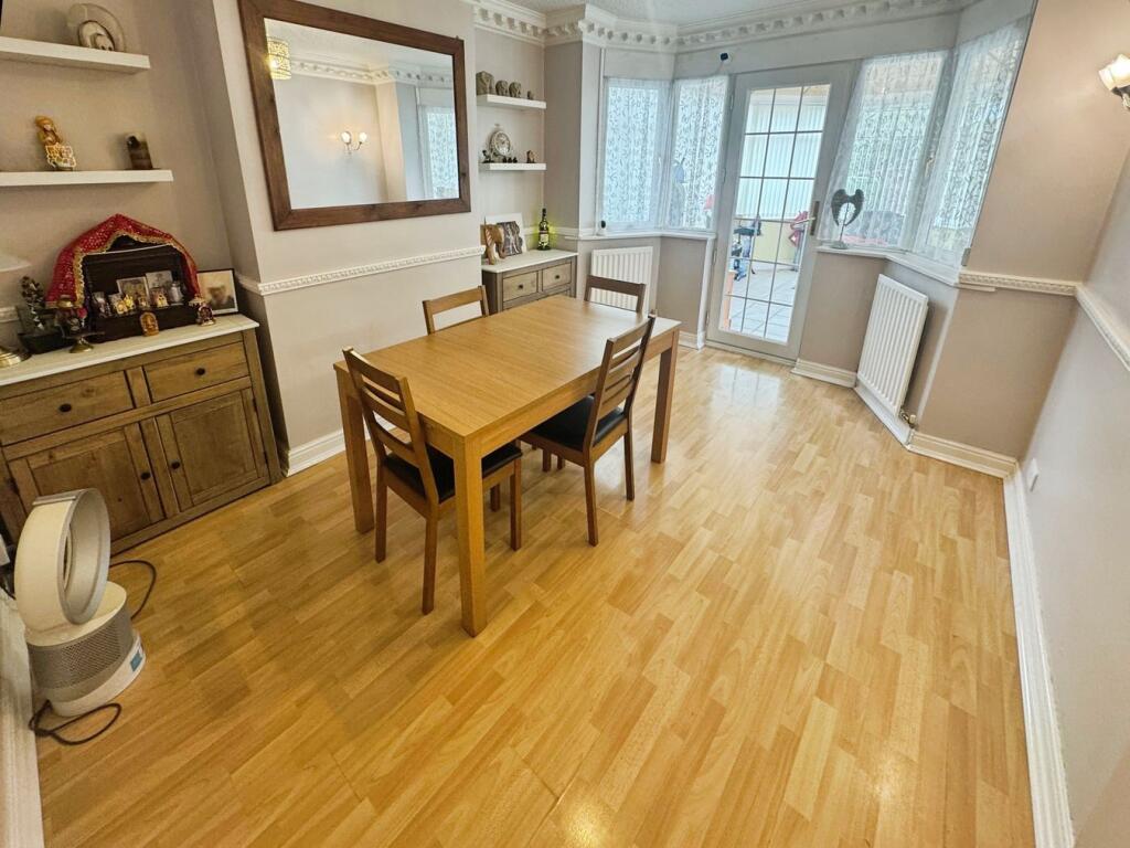 House in Birmingham, West Midlands - More