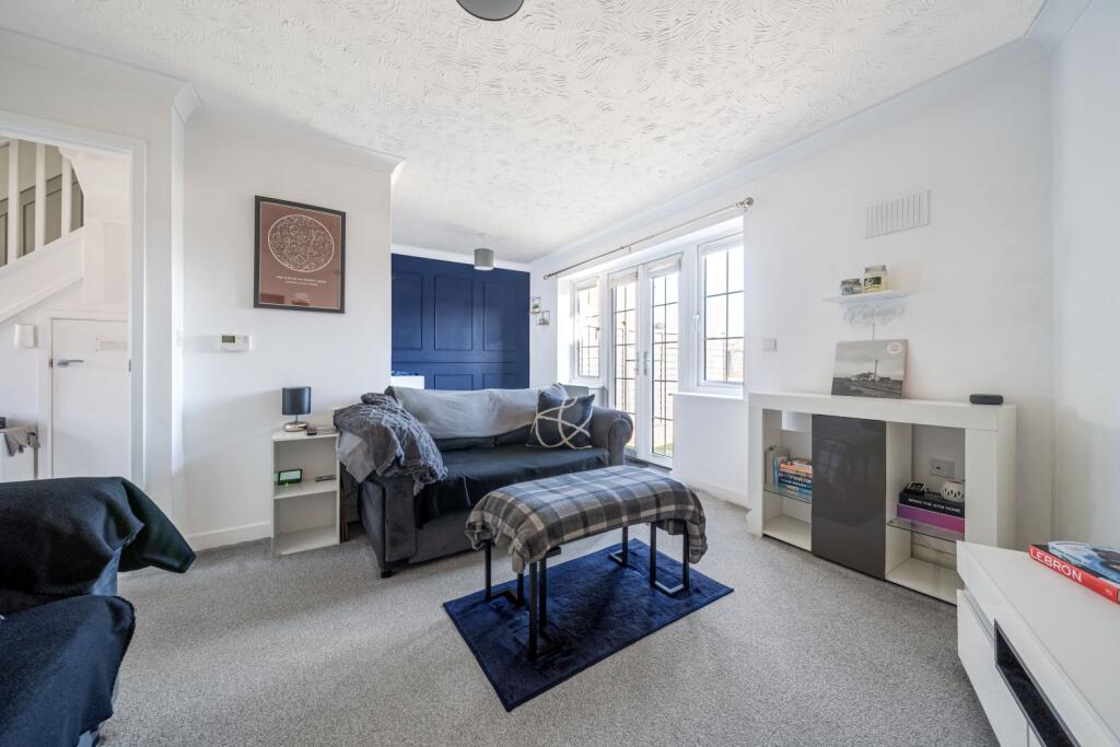 House in East Lindsey, Coningsby - More