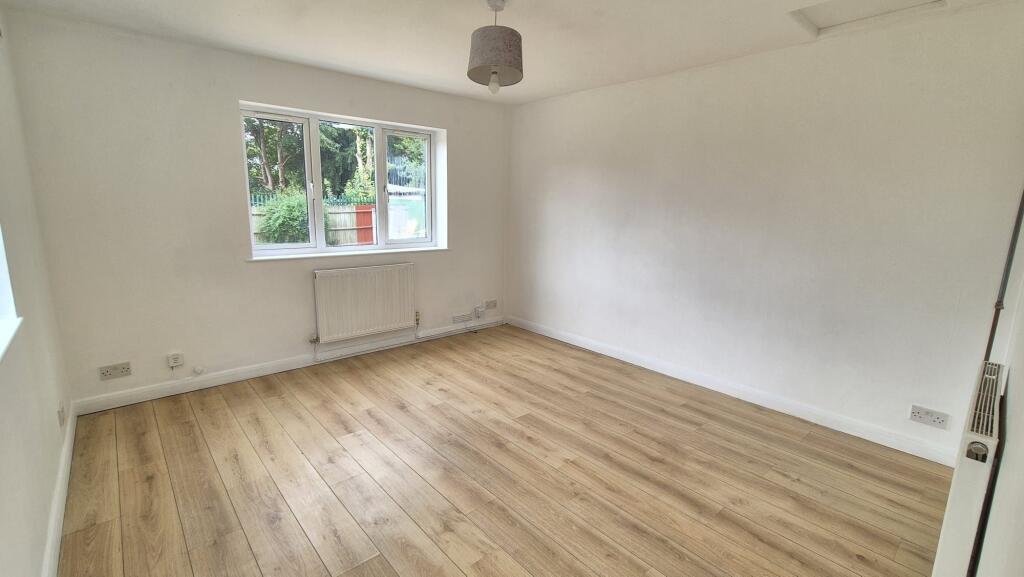 Apartment in Birmingham, Tyburn - View 5
