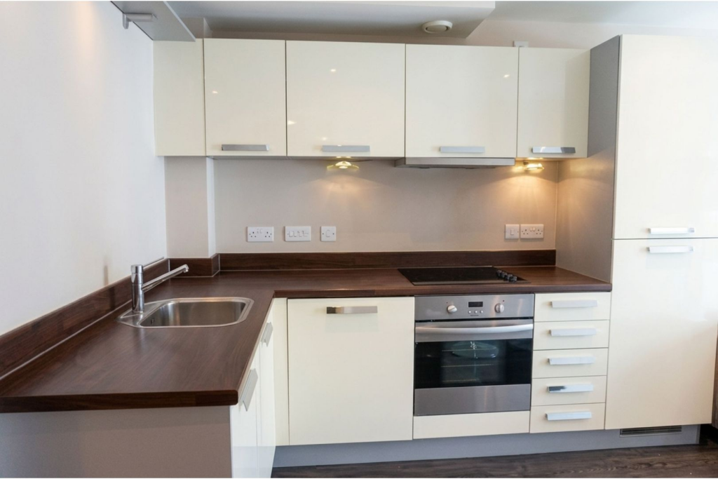 Apartment in Birmingham, Jewellery Quarter - View 2